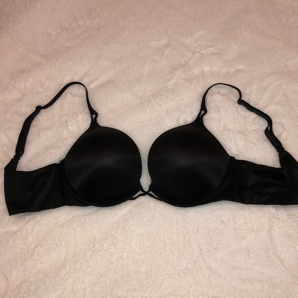 Black 34B Bombshell Plunge Bra Victoria Secret